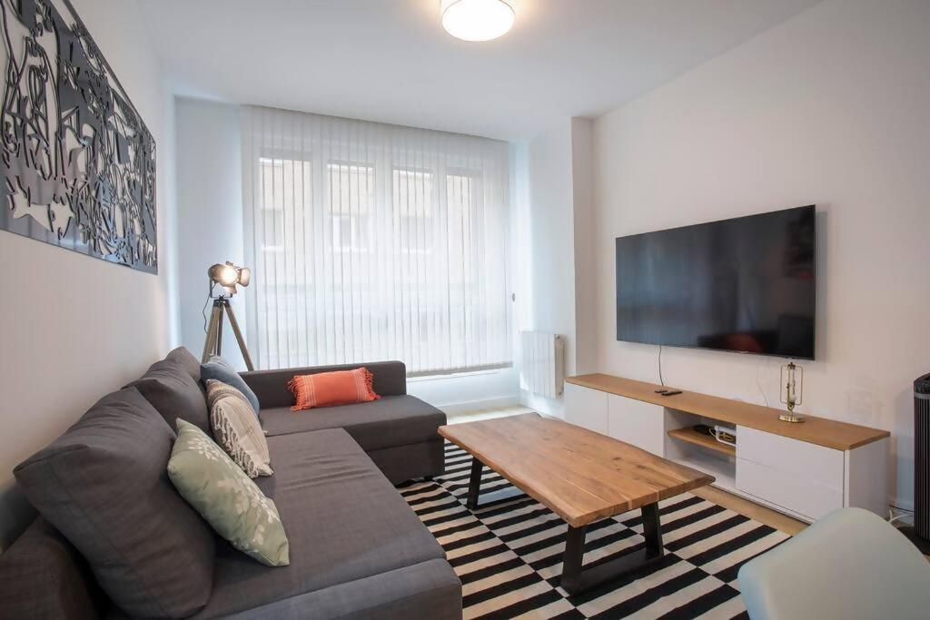 Zubietetxea Nuevo Con Garage Urbano Gratis Apartment Bilbao Bagian luar foto
